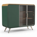 Een modern groen dressoir met glazen deuren en houten bovenblad 120 x 40 x 80cm